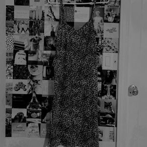 Leopard body-con dress with two leg slits